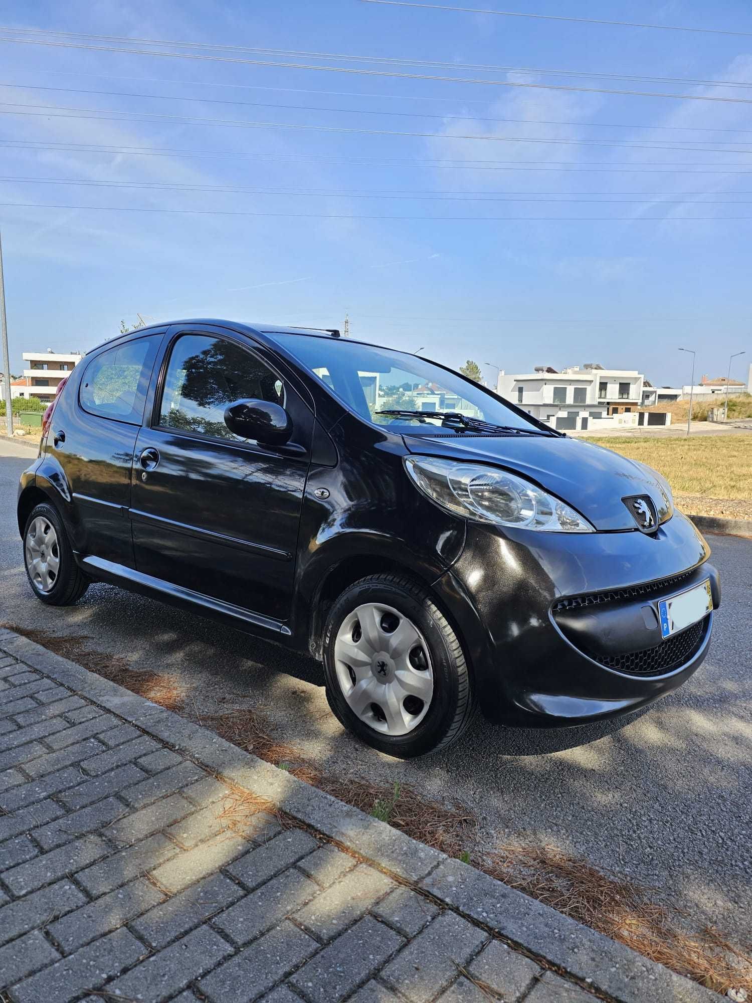 Peugeot 107 com AC