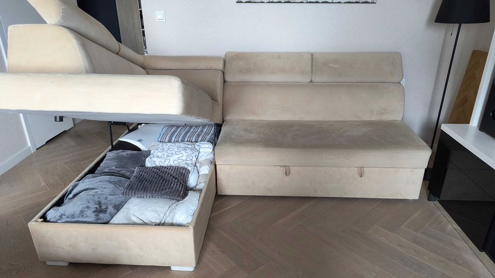 Narożnik z funkcją spania 2,44*1,75 powierzchnia spania 2,10*1,40