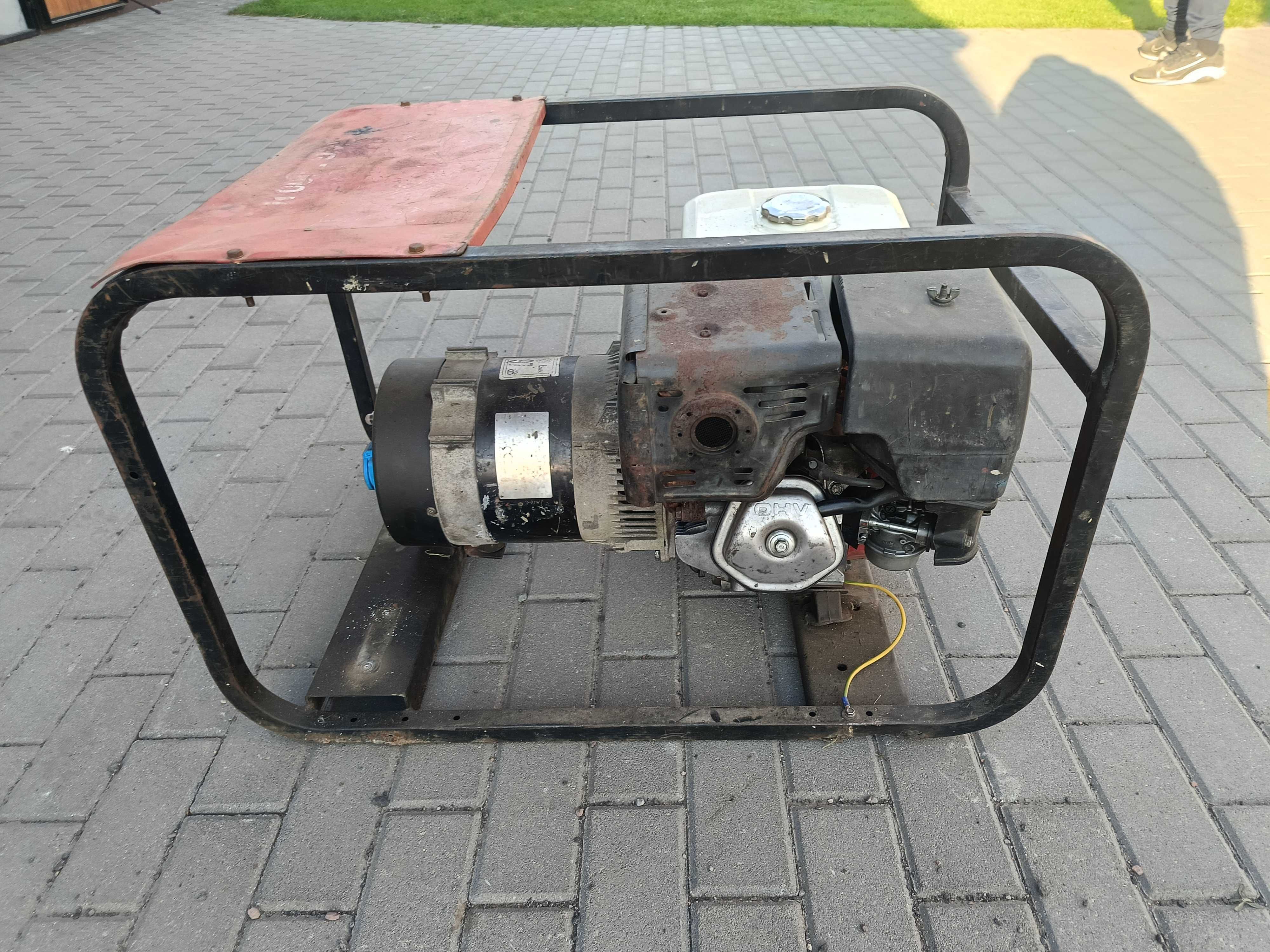 Sprzedam agregat prądotwórczy honda
