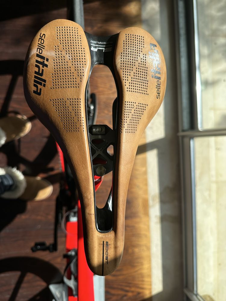 Vendo ou troco Pinarello Dogma F, completa ou sem rodas