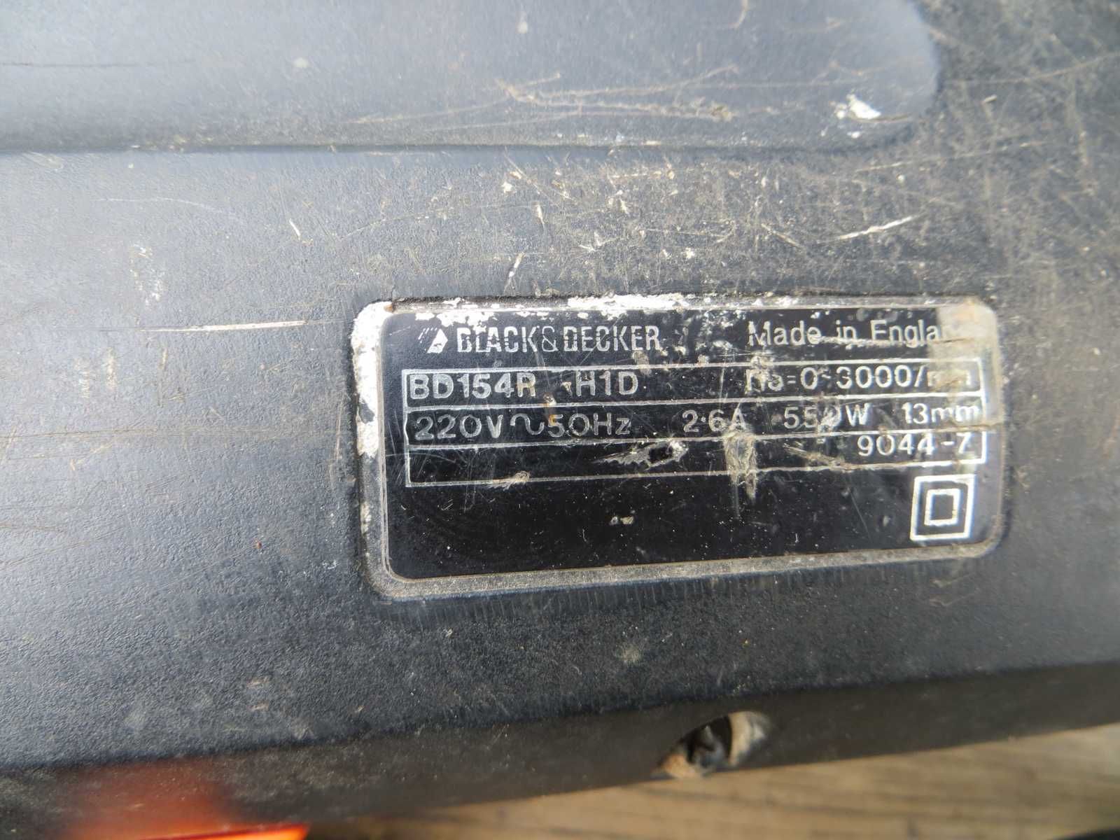 Дрель ударна Black & Decker BD154R made in England