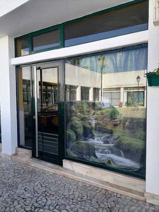 Arrenda Loja / Café no Mercado de Vila Viçosa