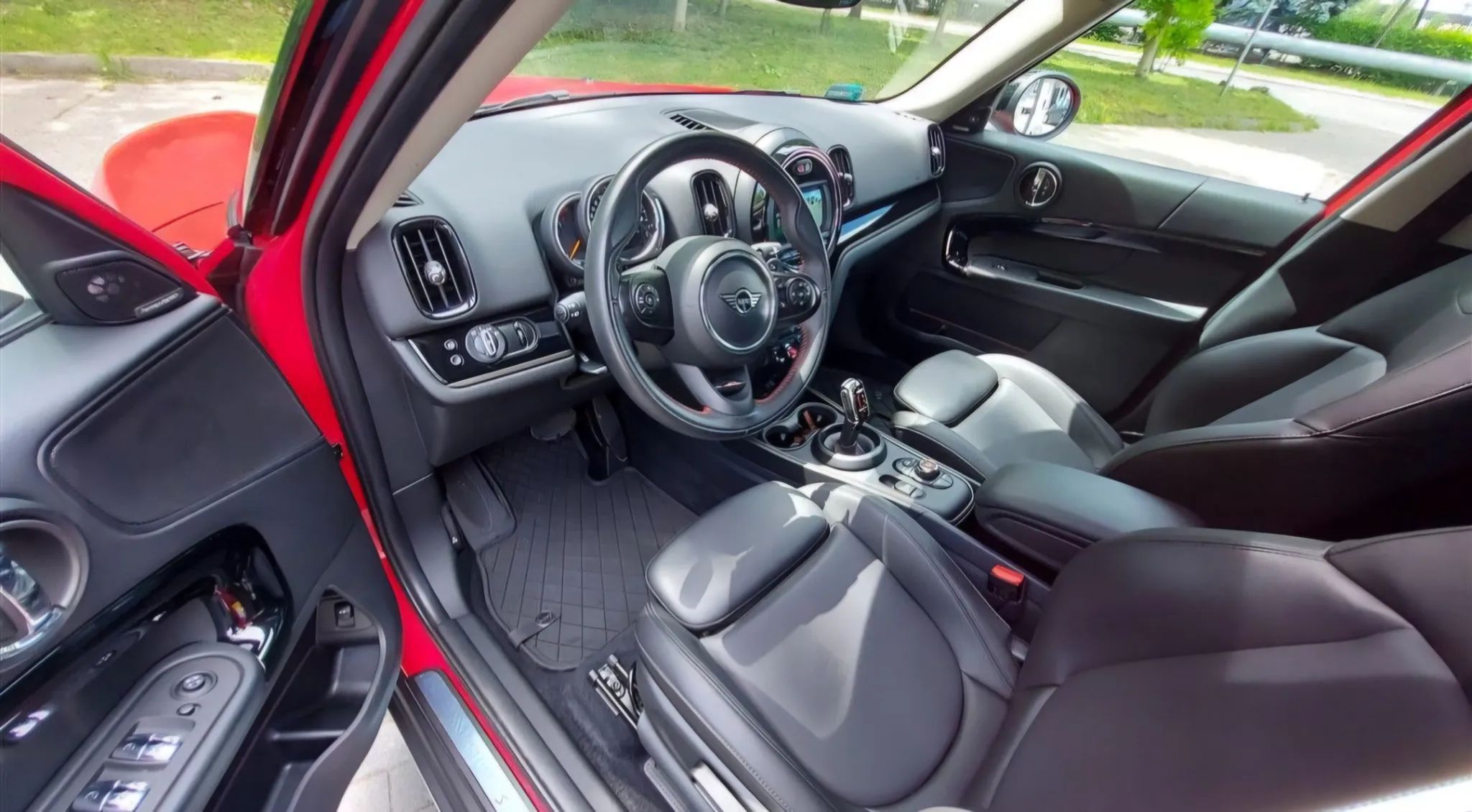 MINI Countryman Harman Kardon