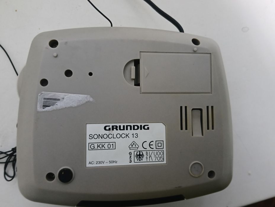 Grundig радіоприймач сірий