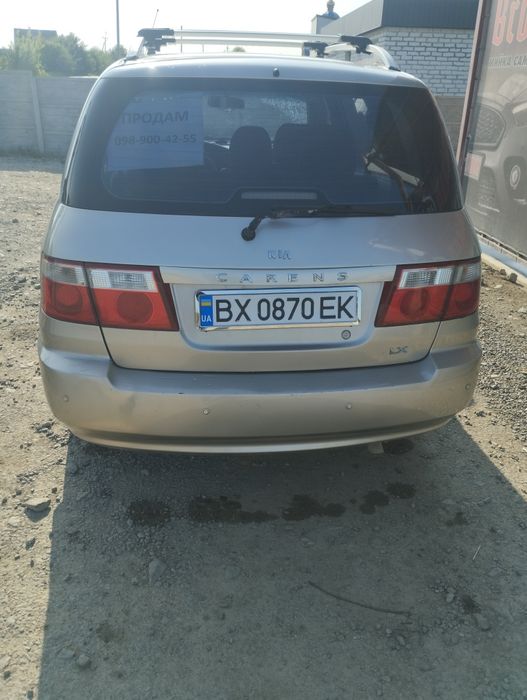Кіа каренс 2004 рік 2.0 газ/бензин