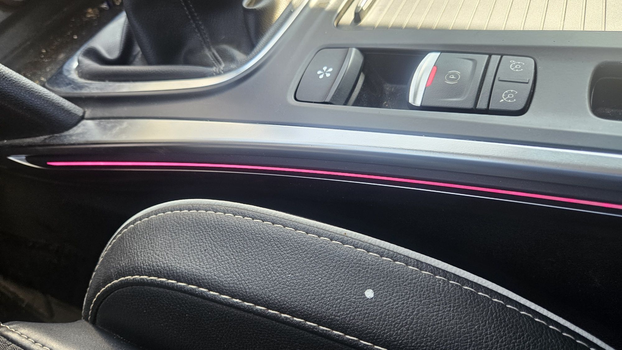 Renault megane  Bose  1.6 130 cv