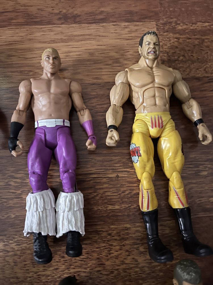 Figuras/Bonecos e Acessórios WWE