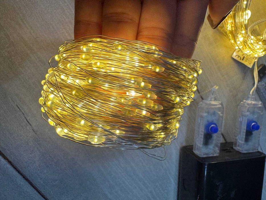 Гірлянда. 30 метрів. 300 потужних ламп. Працює від USB. 8 режимів.