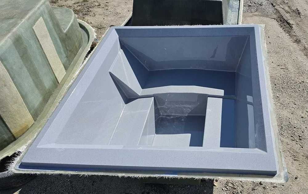 Niecka wkład Balia PIRAMIDA z Leżanką Jacuzzi PRODUCENT