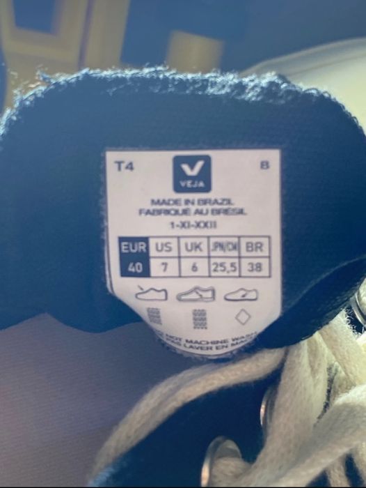 VEJA Wata II Pierre canvas sneakers