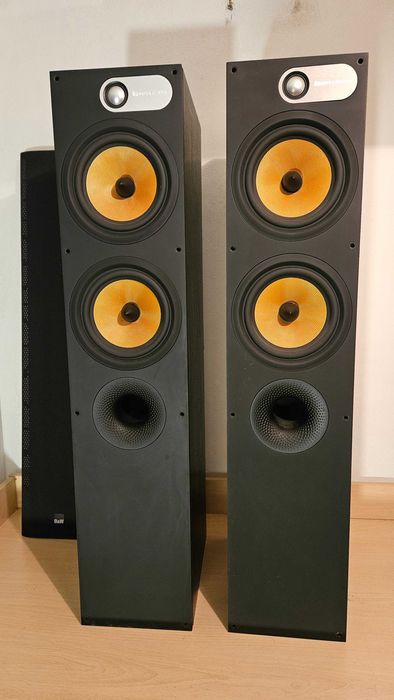 Colunas B&W 684 (par)