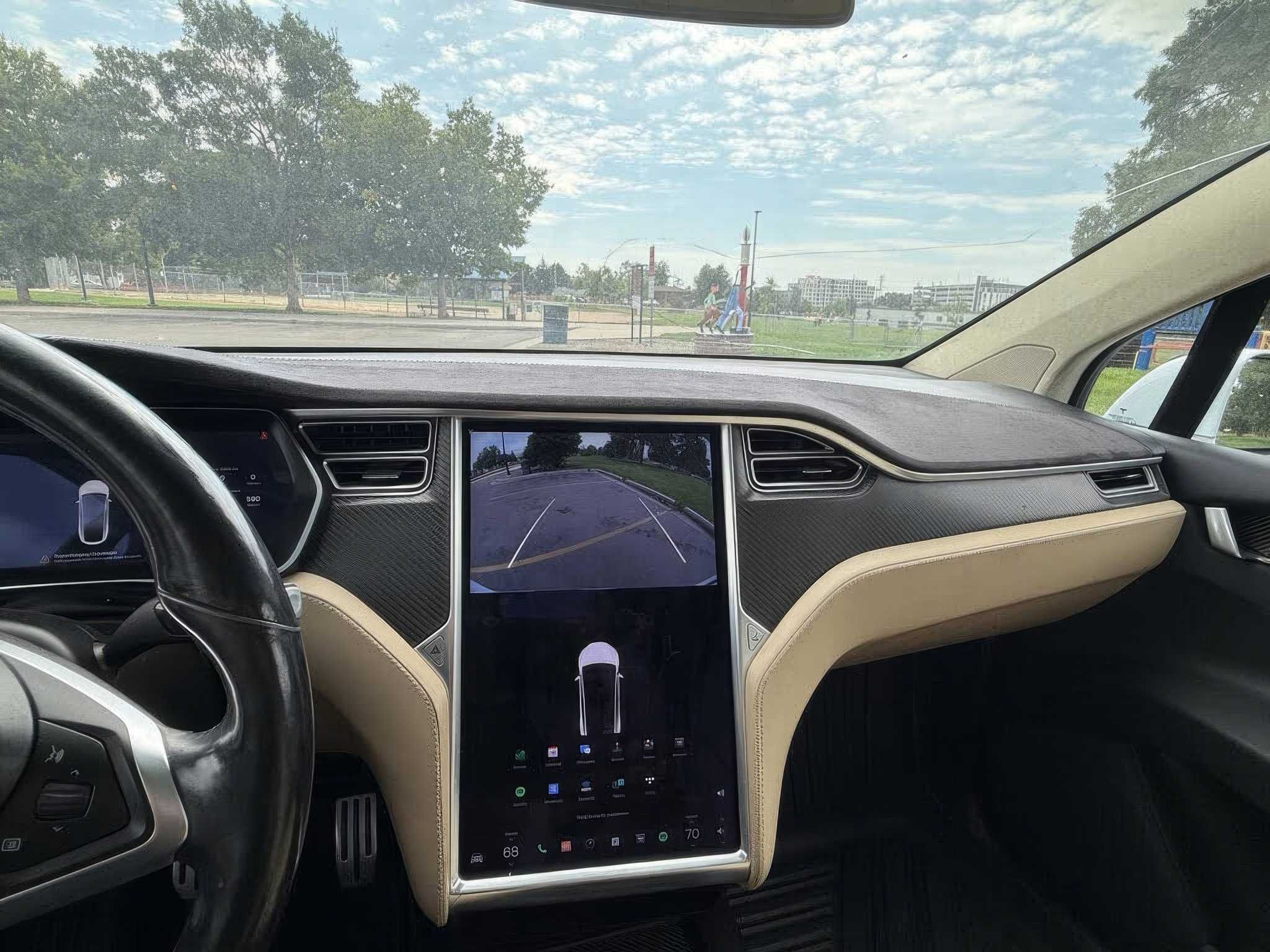 Tesla Model X 2017