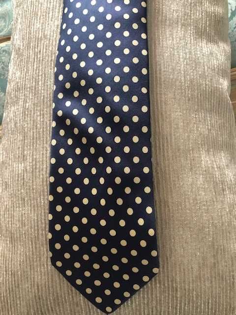 Gravata azul com bolas brancas 100% seda, marca Yves Saint Laurent