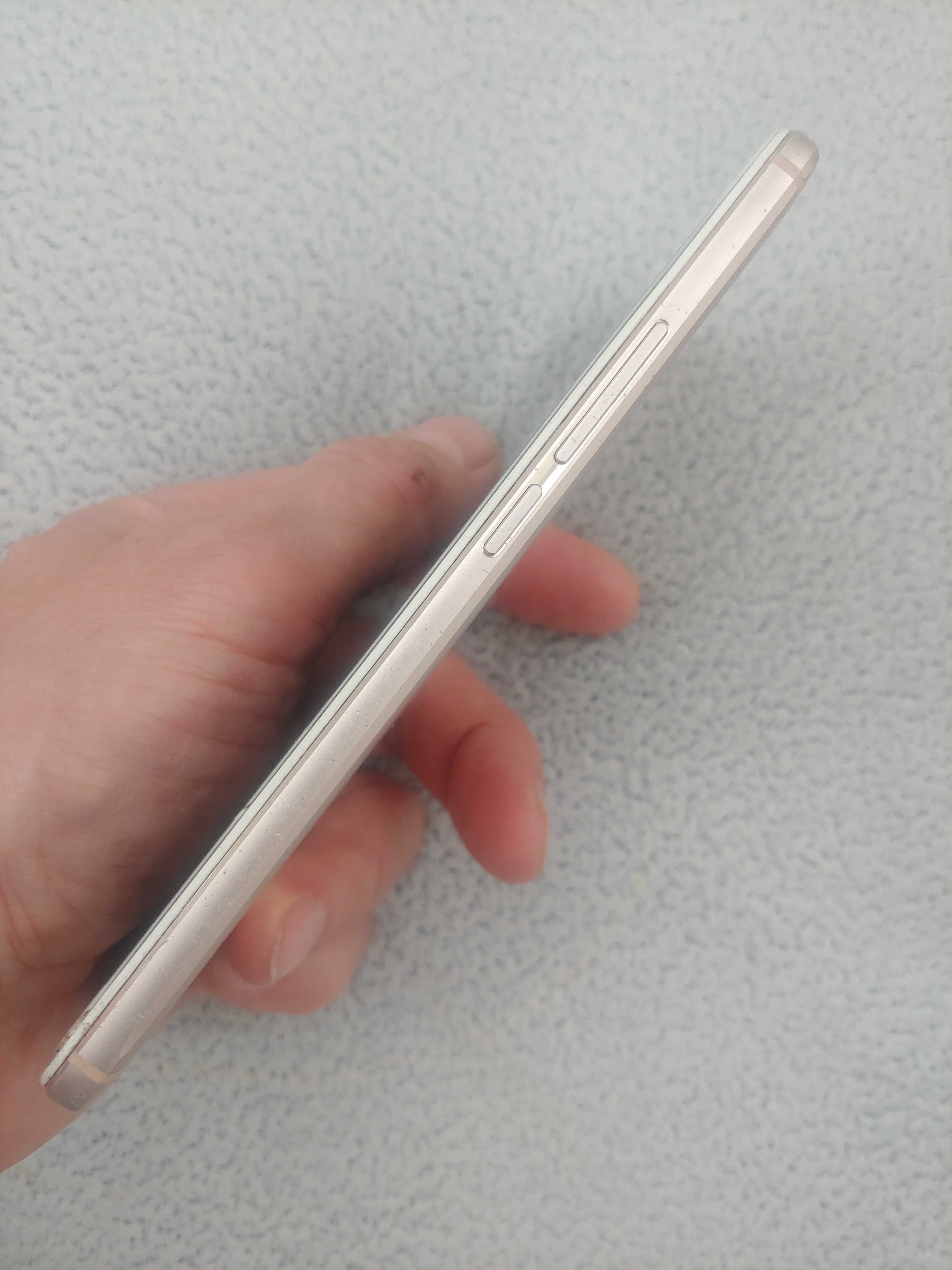 Meizu M6 note 3/16gb M721H читати опис