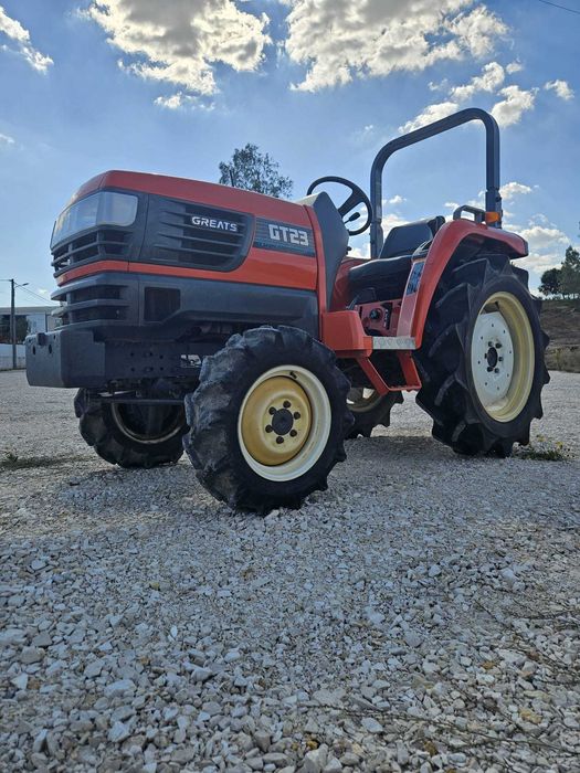 Trator Kubota GT-23