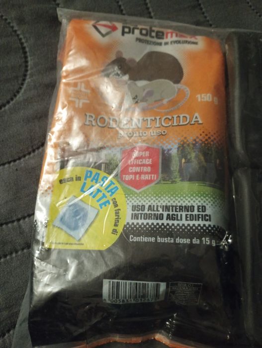 Trutka na szczury i myszy plus 2 karmiki deratyzacyjne