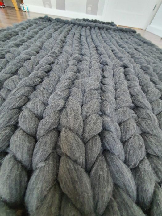 Koc z wełny czesankowej szary + poduszka