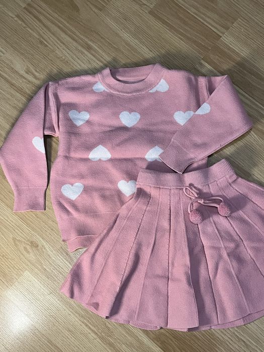 Рожевий бавовняно-вʼязаний костюм для дівчинки 5-6 років