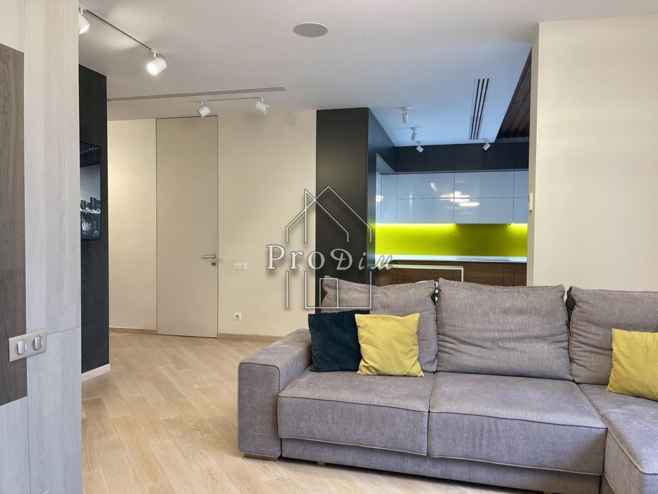 Продаж Квартира 91 м2 ЖК River Stone Рівер Молл Парко-місце Комора