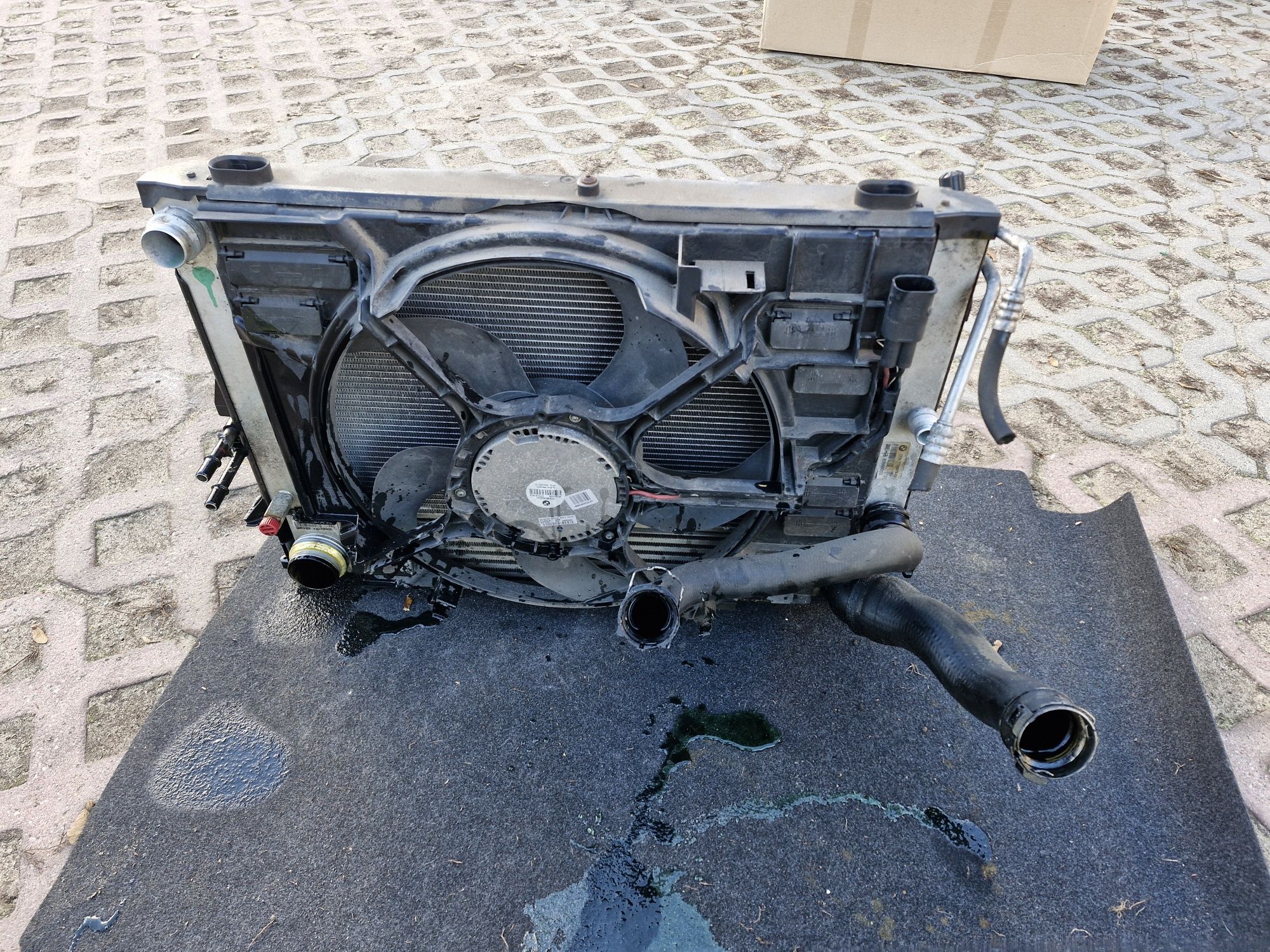 Bmw e60 2009r polift 520d chlodnice, wentylator  komplet