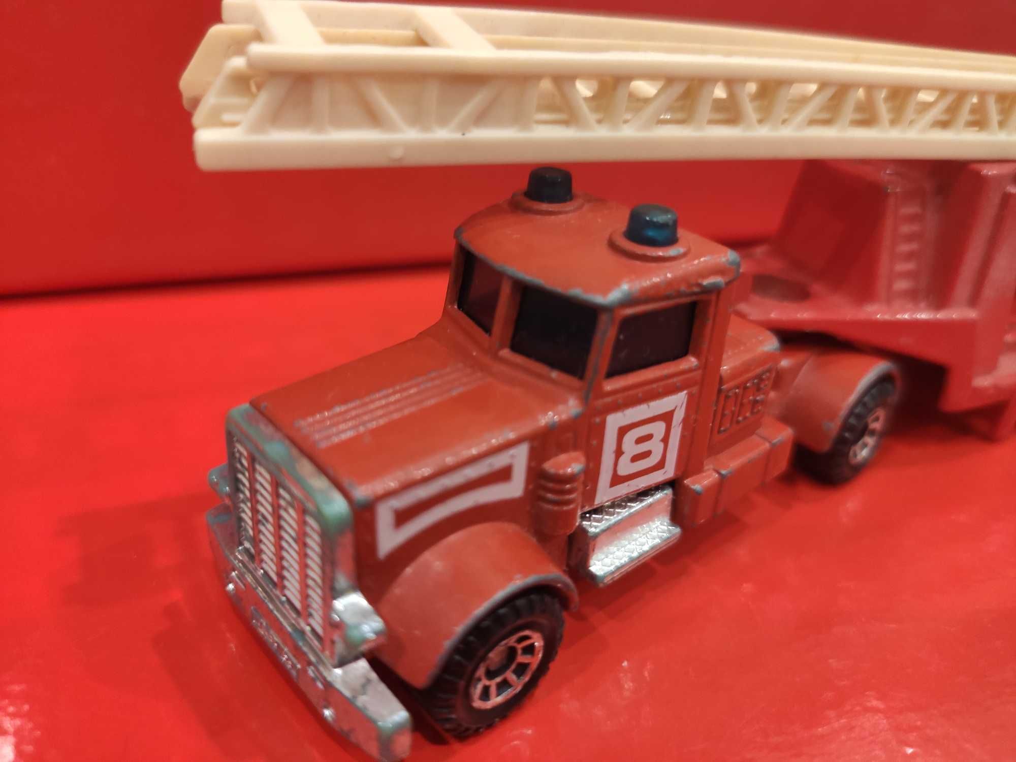 Matchbox Peterbilt straż pożarna convoy