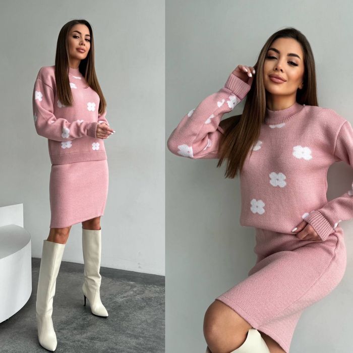 Костюм жіночий вязаний спідниця і светр