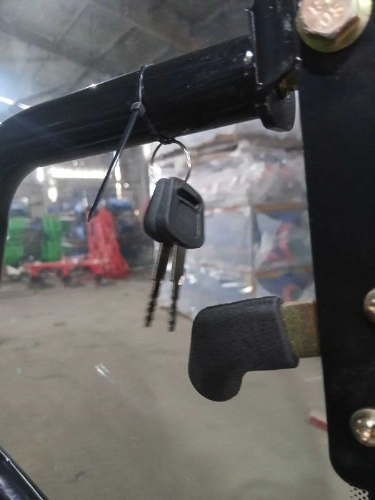 Мінітрактор Скаут ТЕ- 504С Кондиціонер Кабіна Компресор Радіальні шини