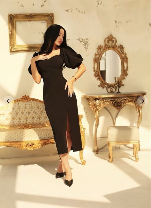Чорна сукня з розрізом від украінського бренду Artj