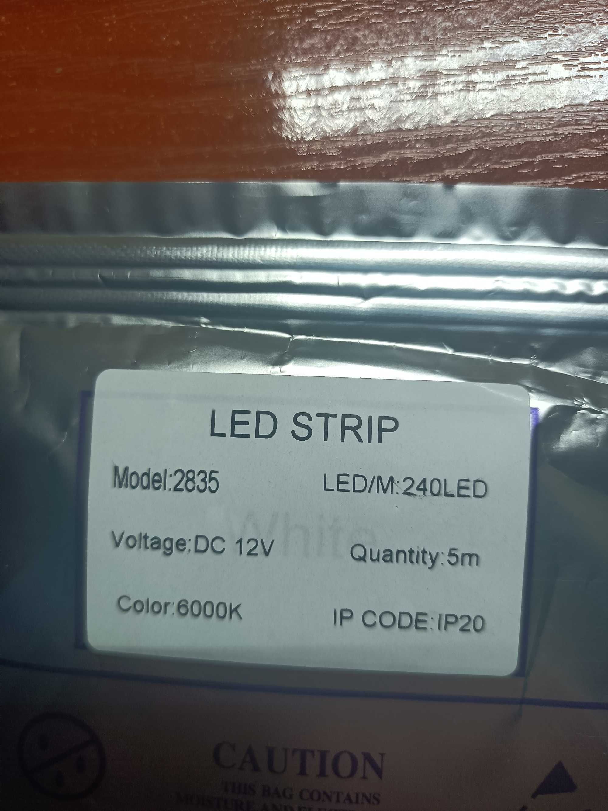 Led стрічка 240 led 12v 6000к 5метрів