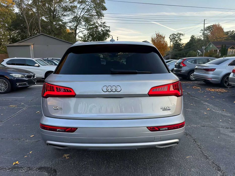 Audi Q5      2018