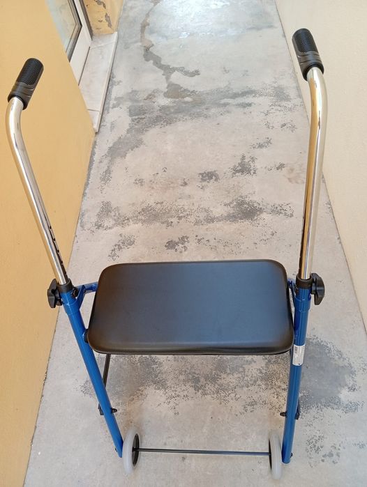 Andarilho duas rodas nunca usado