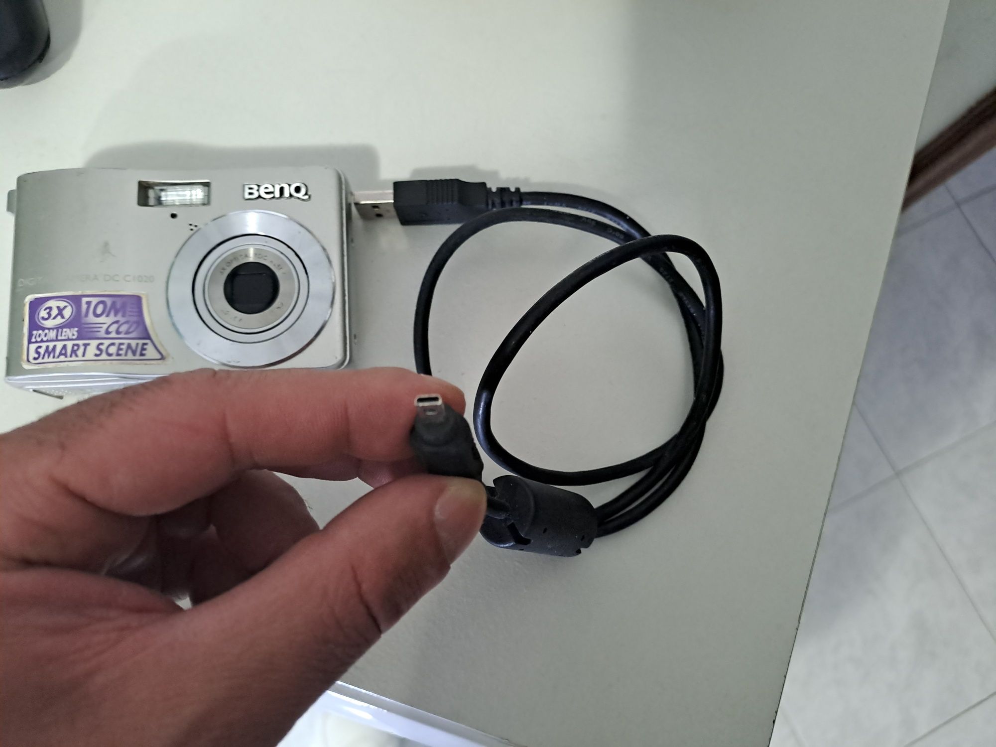 Câmara digital Benq DC C1020