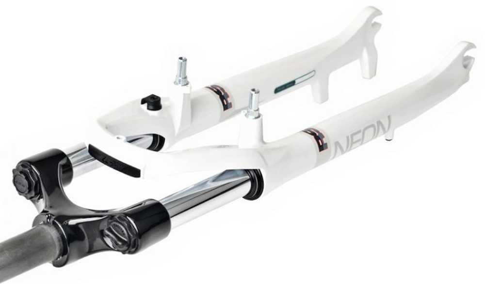 Widelec 28" RST 1 1/8" NEON T_50 Gwint -Biały V-Brake