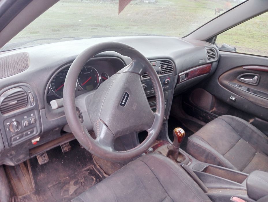 Авто Вольво в40 на евро номерах дизель