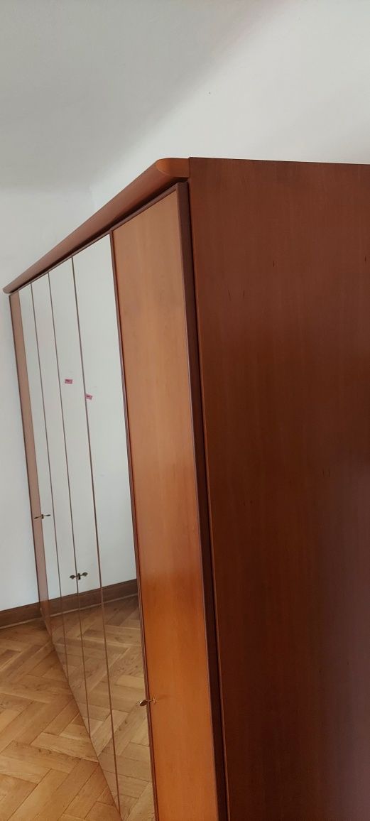 Szafa 6 dżwi 302 szerokość