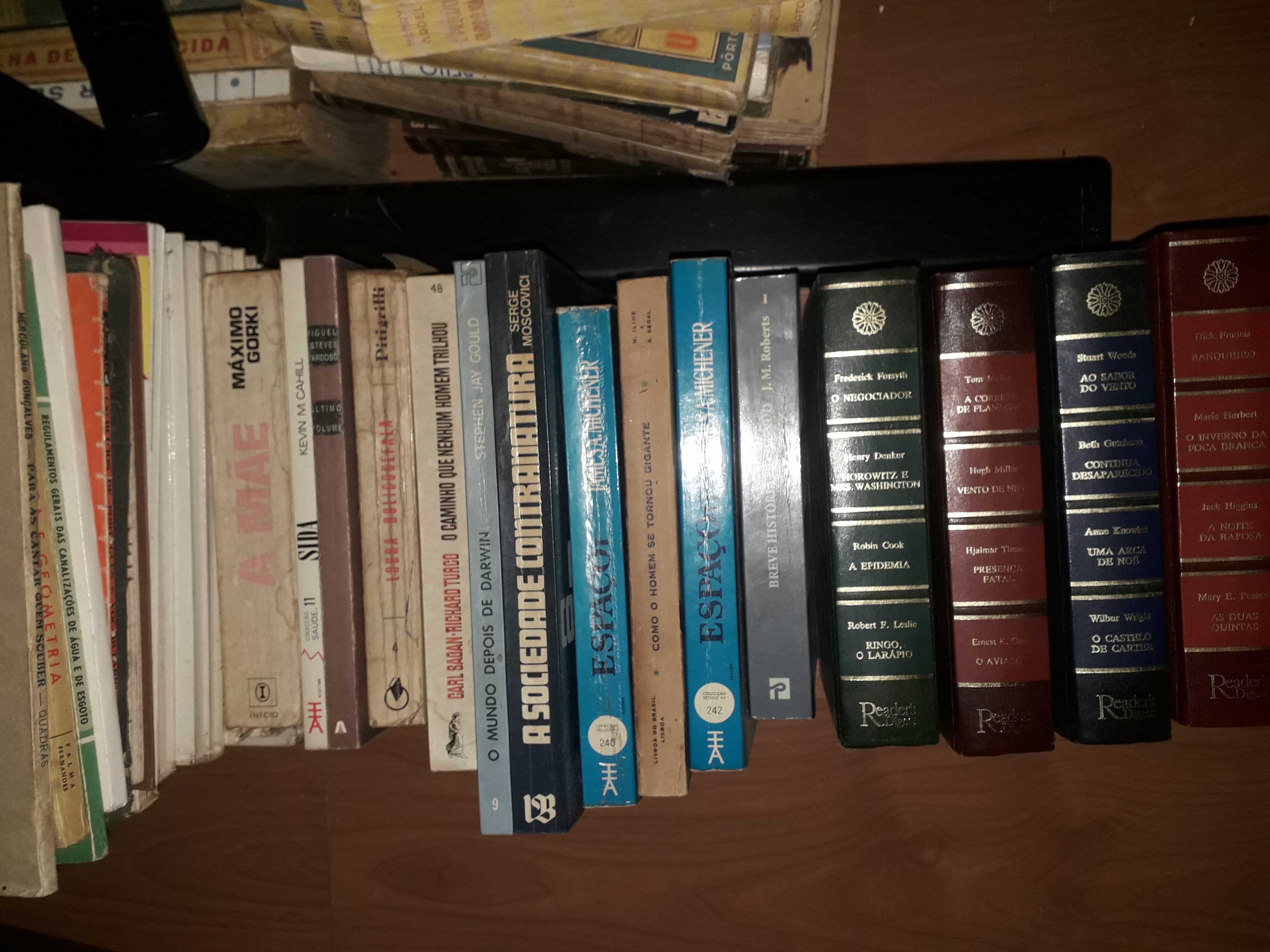 livros antigos romances/politica Internacional  anos 70-80