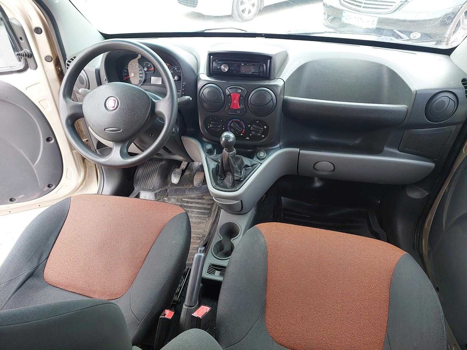 Продам Fiat Doblo пасс. 2012р. #43654