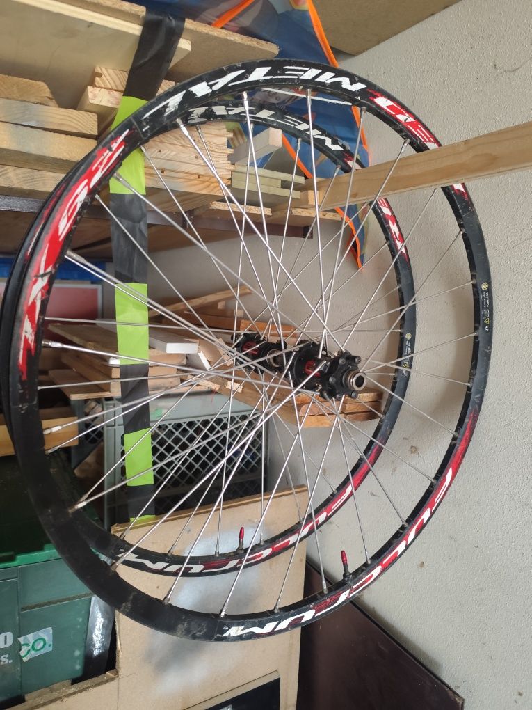Par de Rodas fulcrun red metal 29