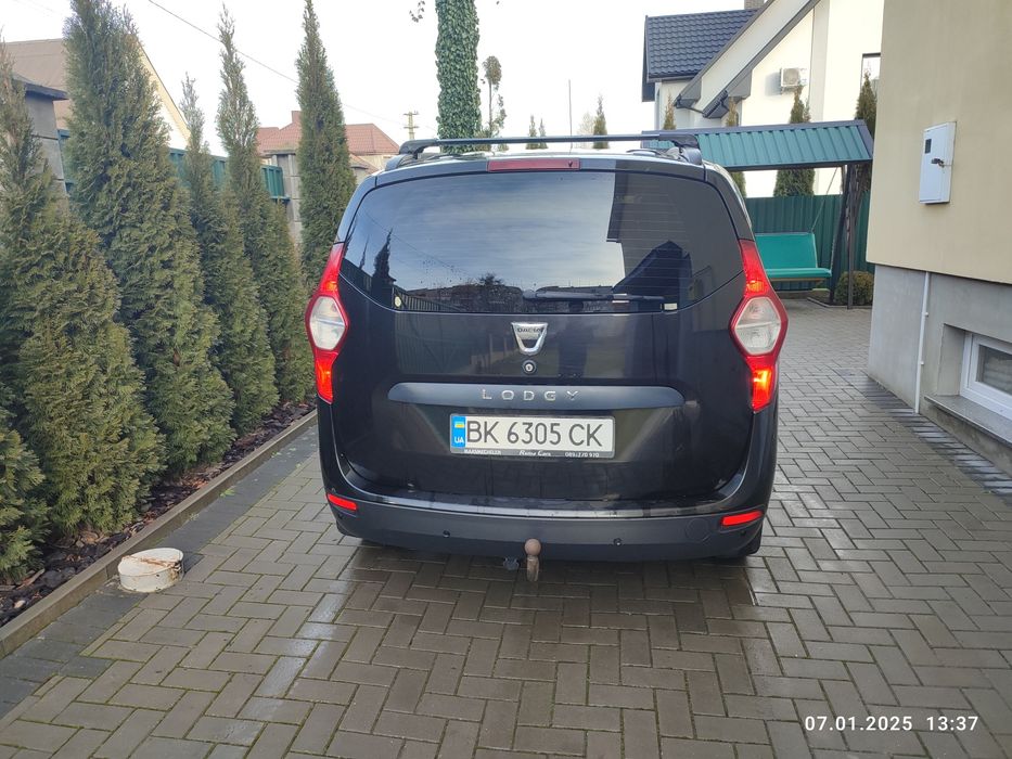 Дачиа лоджи 2013р.