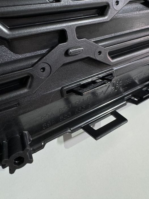 Nowy Grill Atrapa Audi Q4 E-Tron 89A