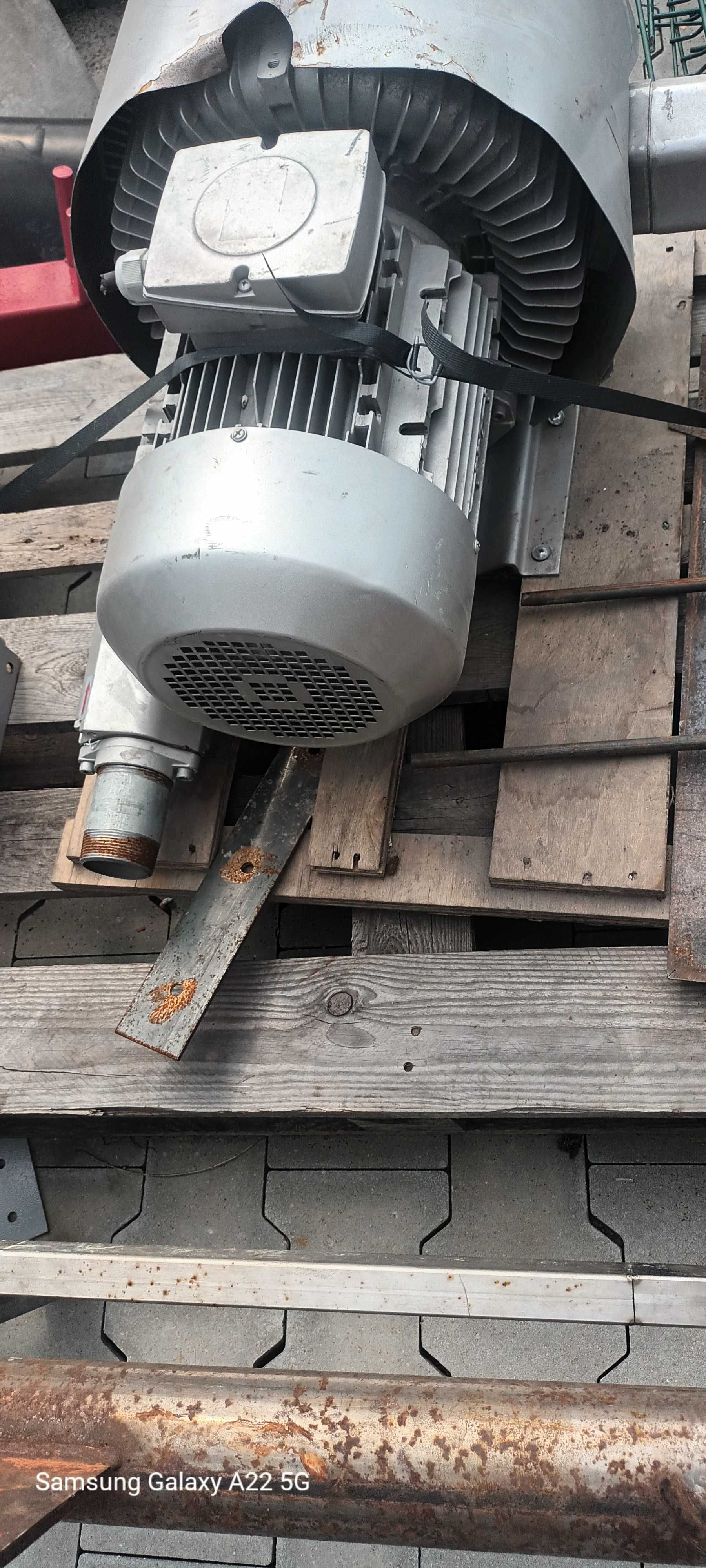 Turbina wentylator dmuchawa boczno kanałowa