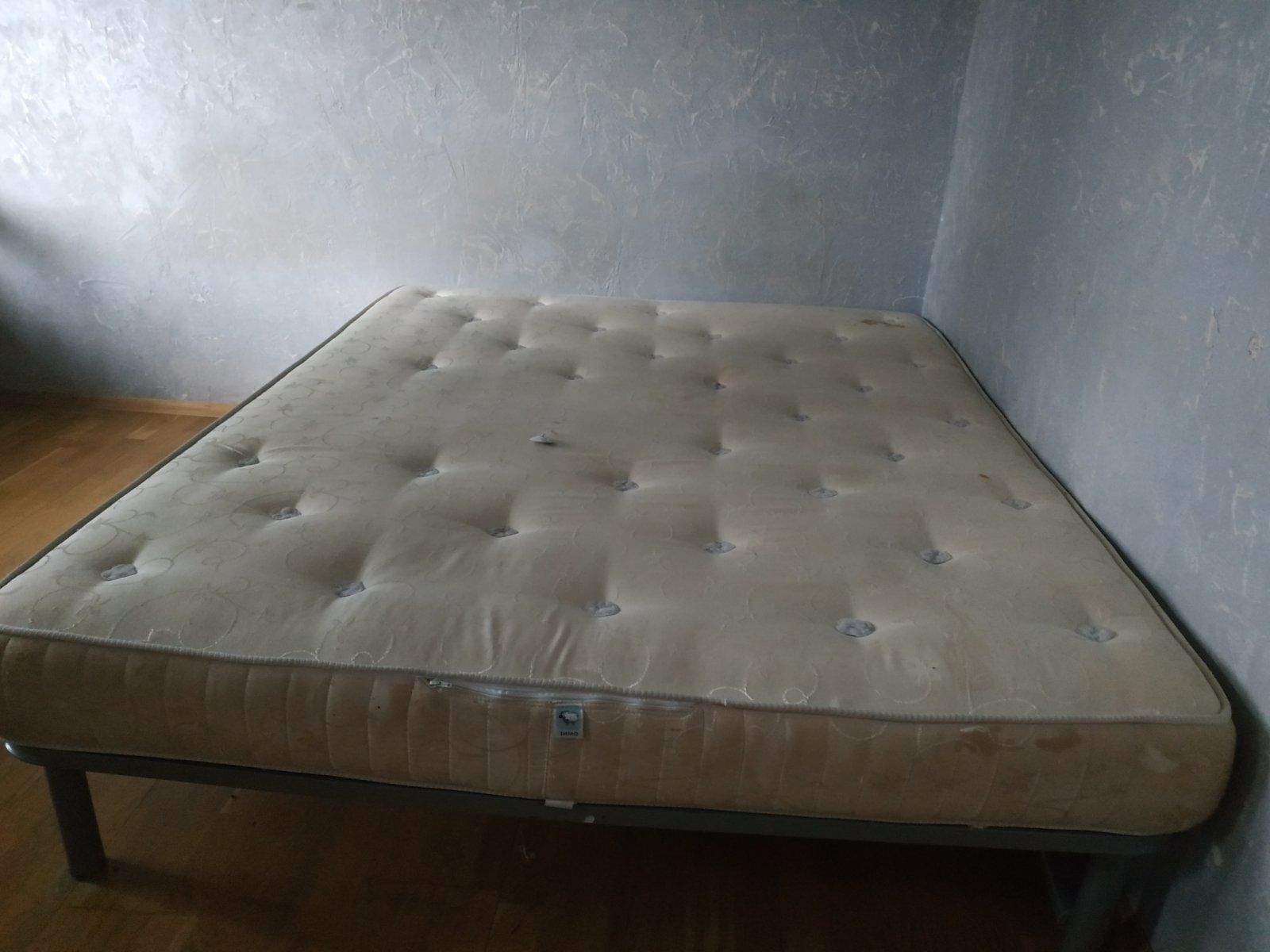 Ліжко диван  ліжко з дорогим матрасом