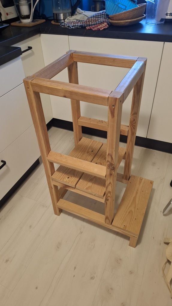 Helper pomocnik kuchenny