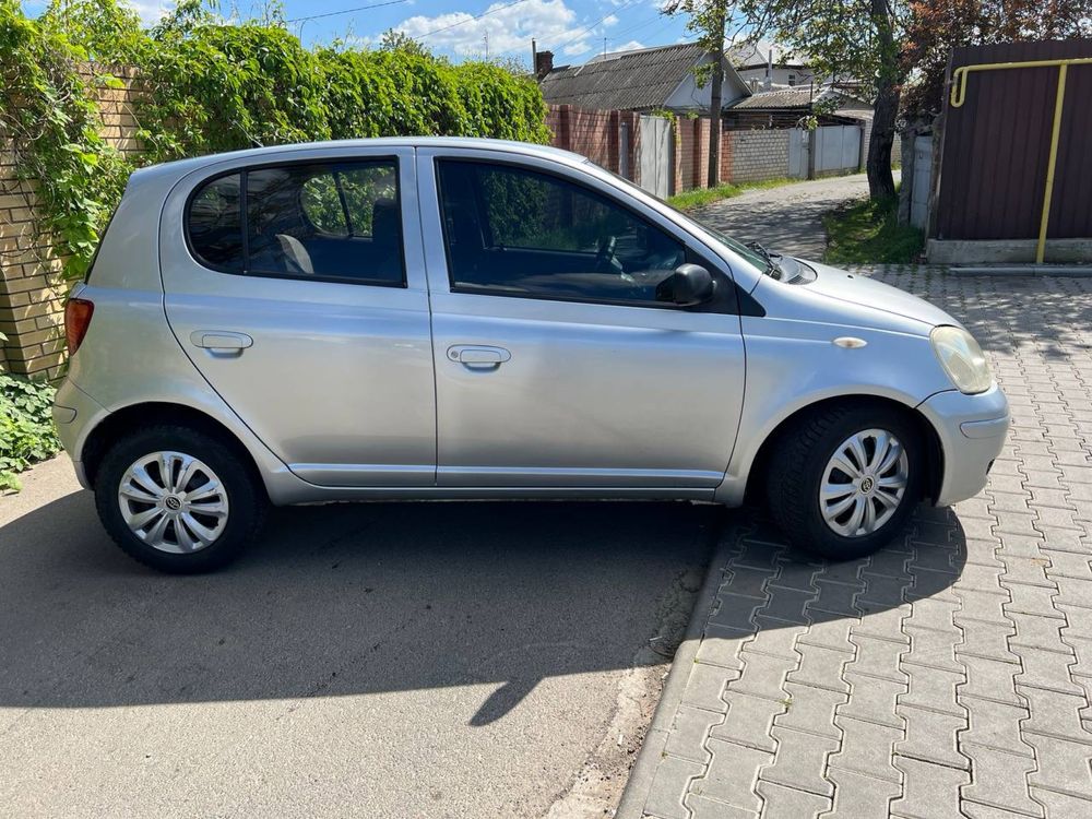 Toyota Yaris 2004 1.0