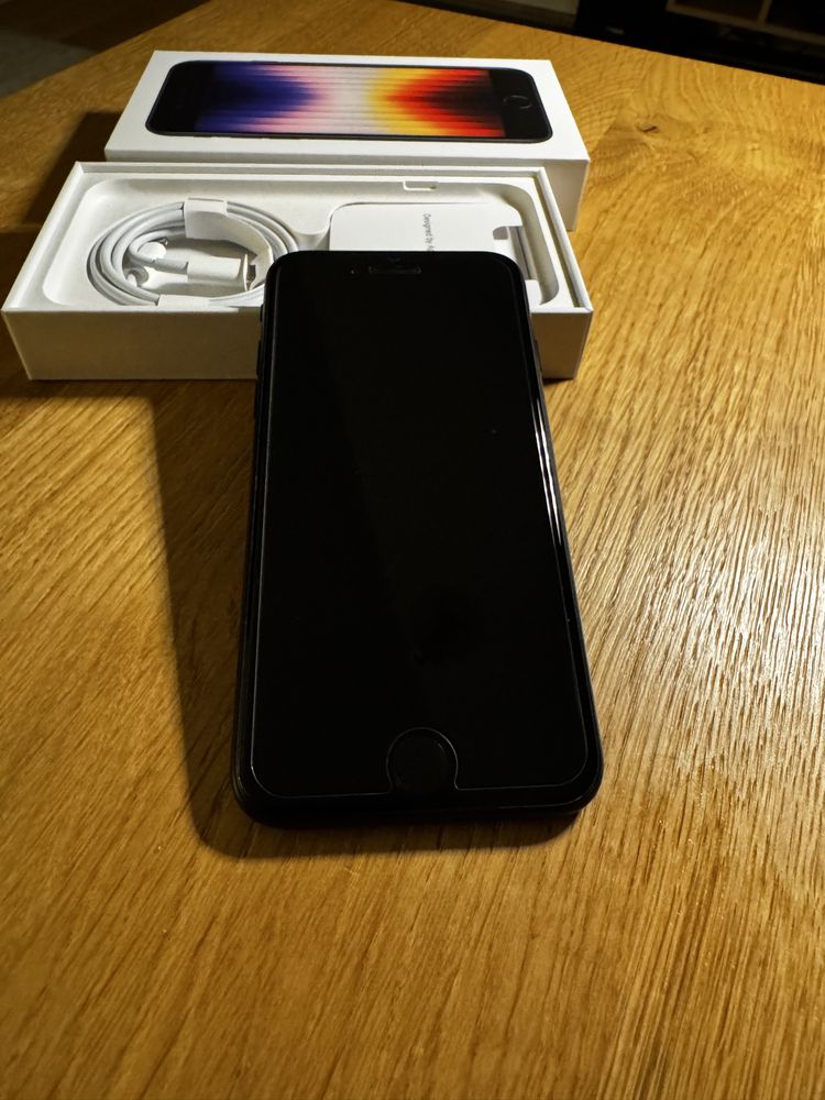 iPhone SE 64GB czarny