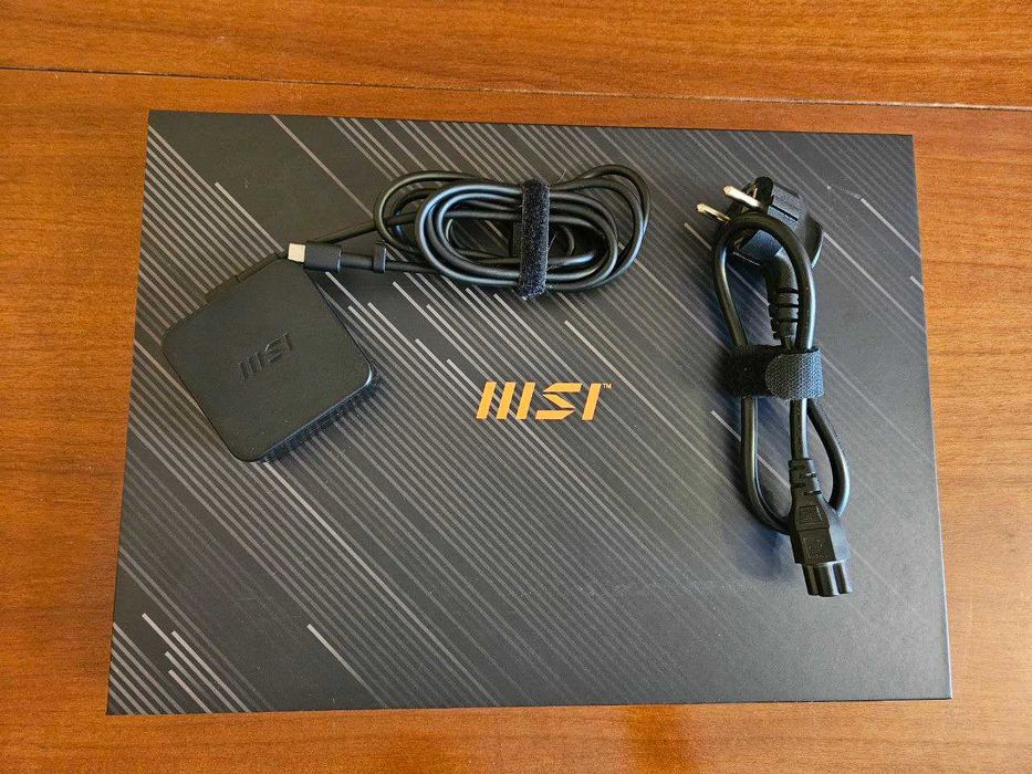 Laptop MSI Prestige 14 Evo A11M