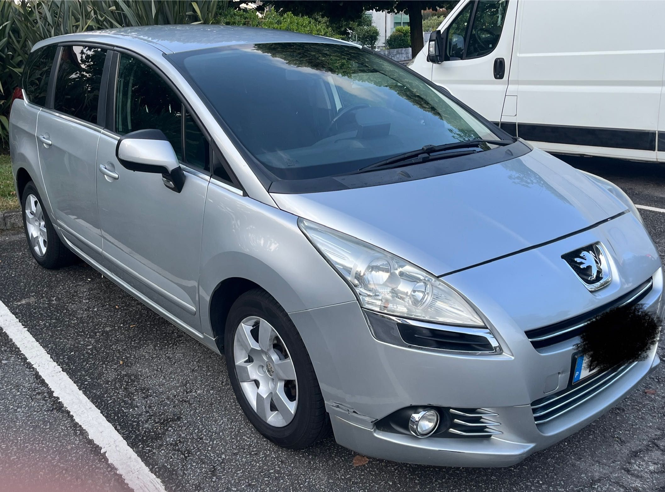 Peugeot 5008 1.6 gasóleo