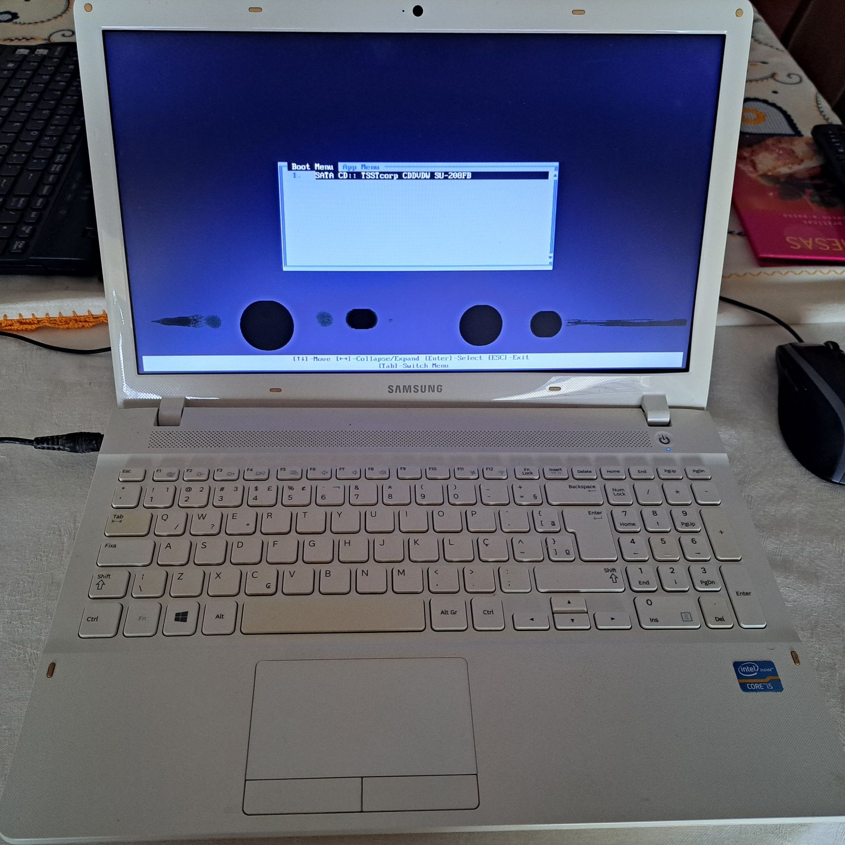 Computador Portátil Samsung NP270E5G-KEWBR