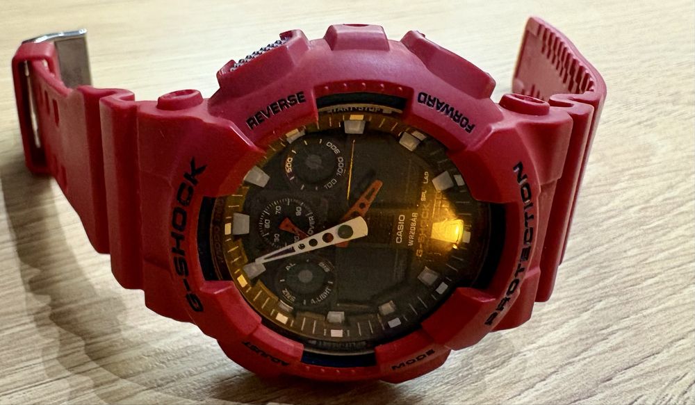 Casio G-schock GA-100B