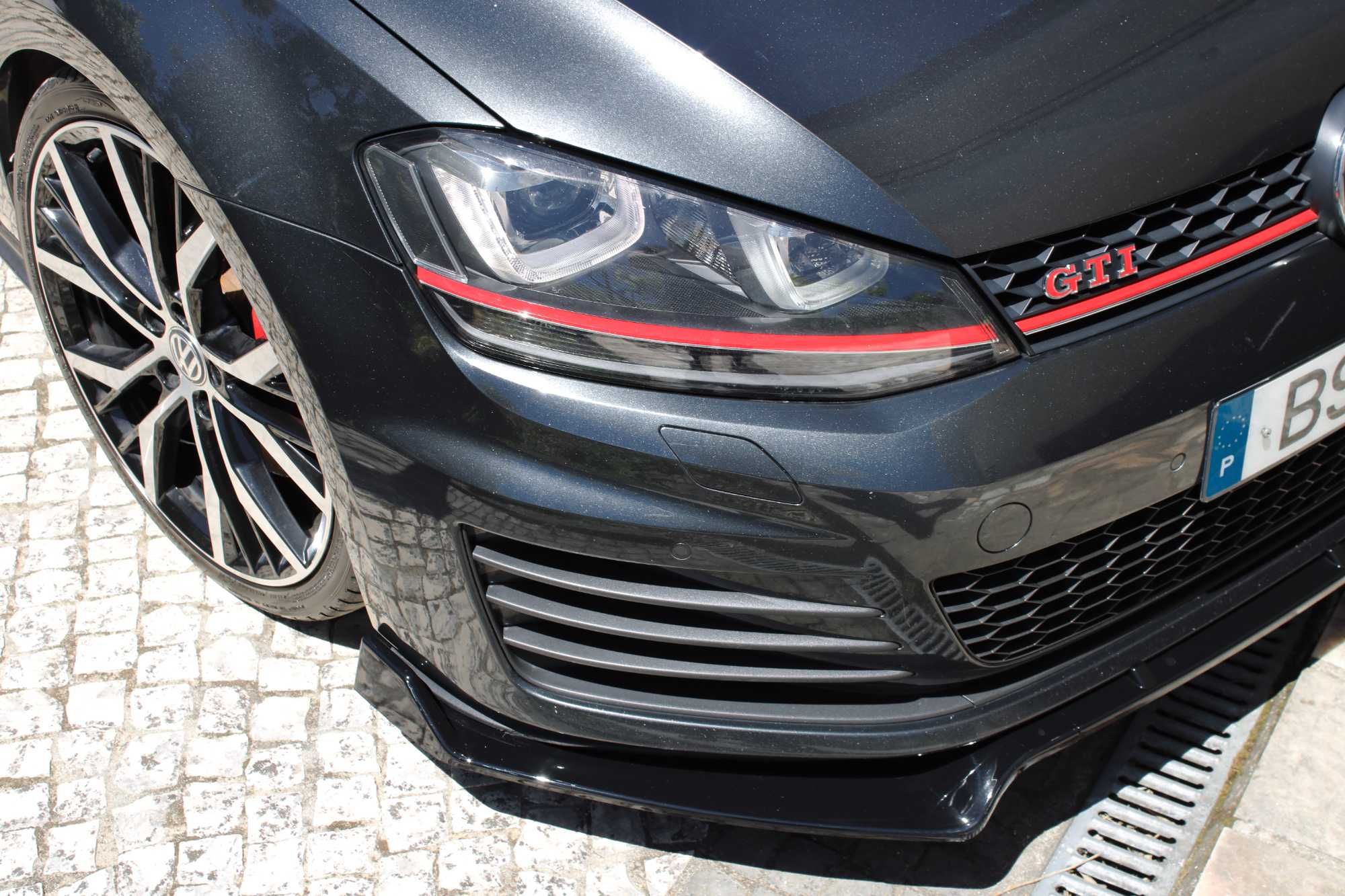 VW Golf 7 VII GTi DSG Performance DYNAUDIO (335€/Mês) - 120 Meses
